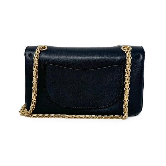 Chanel 2.55 Reissue Classic 225 Double Flap Bag - Picture 4 of 13